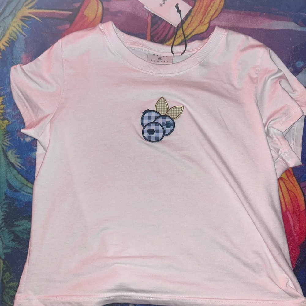 White Short Sleeve Crew Neck Tee with Graphic